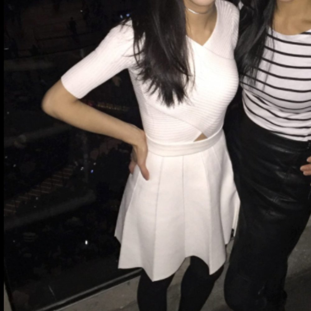 Club Monaco XS knit dress in Ivory/Winter White